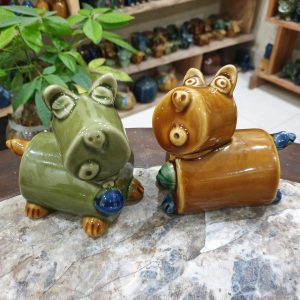 Tượng gốm chó ống măng