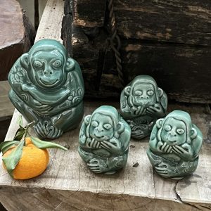 Tượng gốm khỉ gia đình