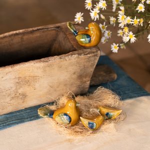 Tượng gốm chim gia đình